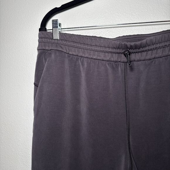 Lululemon Women Pants 14 Black Softstreme High Rise Cropped Logo 23" Inseam - Picture 2 of 5